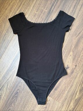 Macy's Black Ribbed Lace-Trim Scoop Neck Short Sleeve Bodysuit